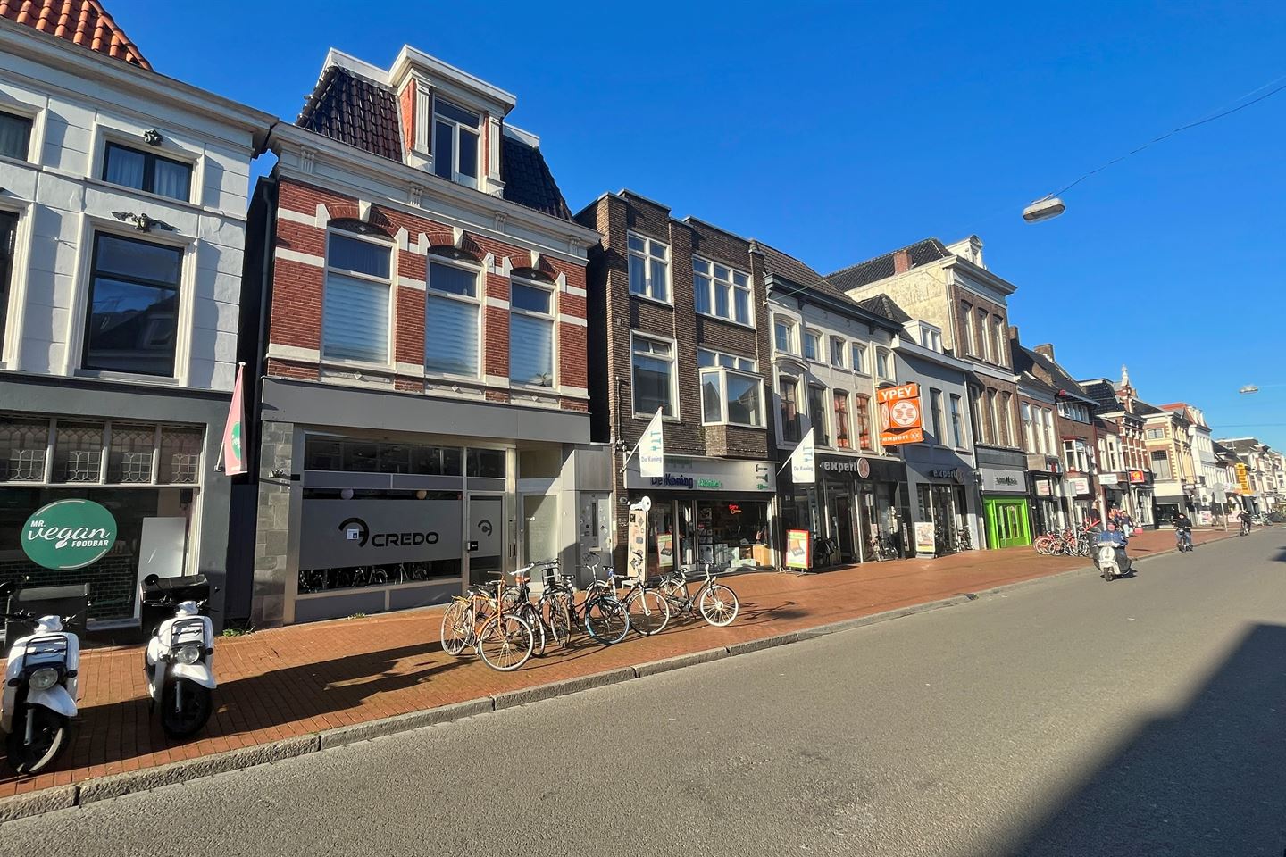 View photo 2 of Nieuwe Ebbingestraat 24