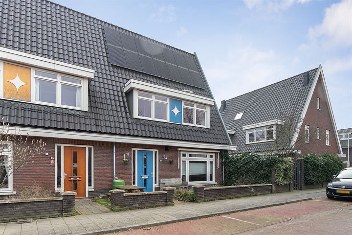 View photo 38 of Brederostraat 27