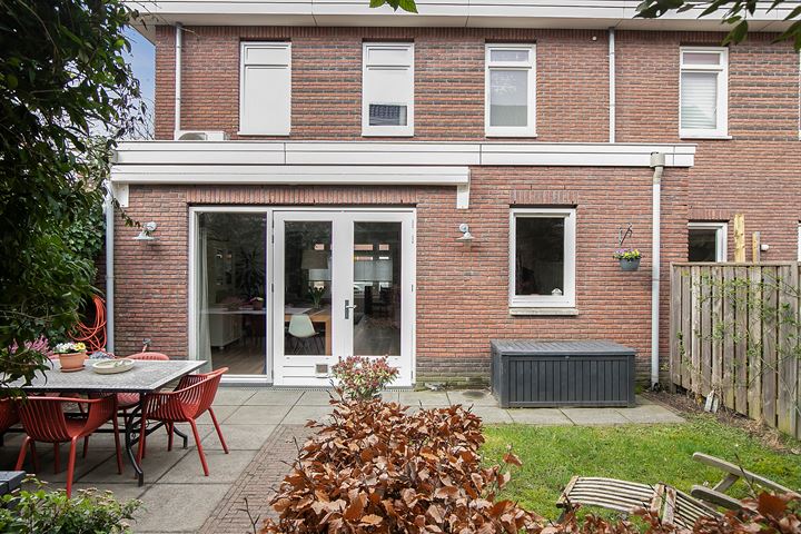 View photo 37 of Brederostraat 27