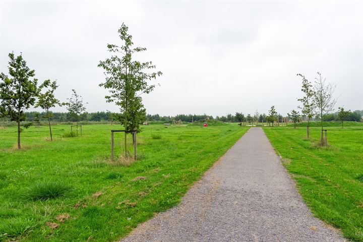 Bekijk foto 28 van Populierenlaan 21