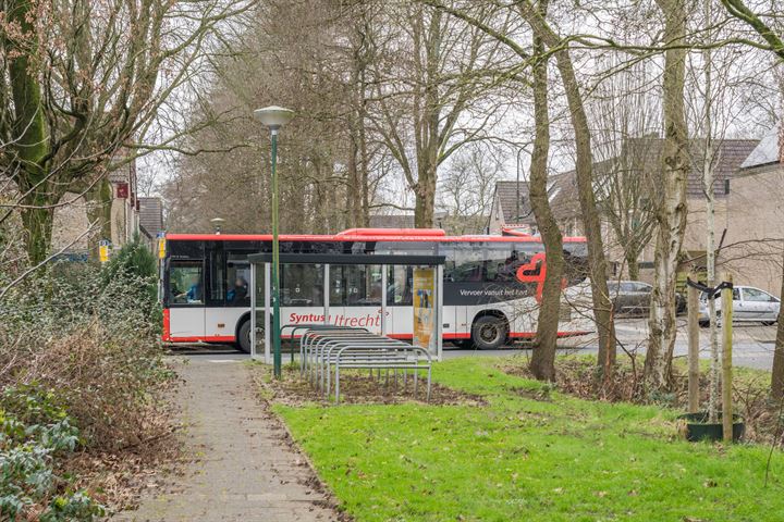 Bekijk foto 36 van Di Lassostraat 98