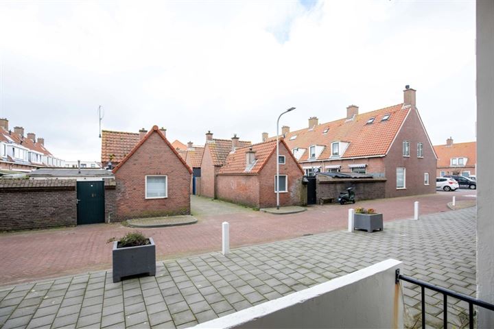 Bekijk foto 12 van Rijnmond 70