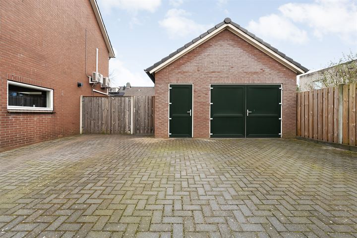 View photo 43 of Jan Steenstraat 16