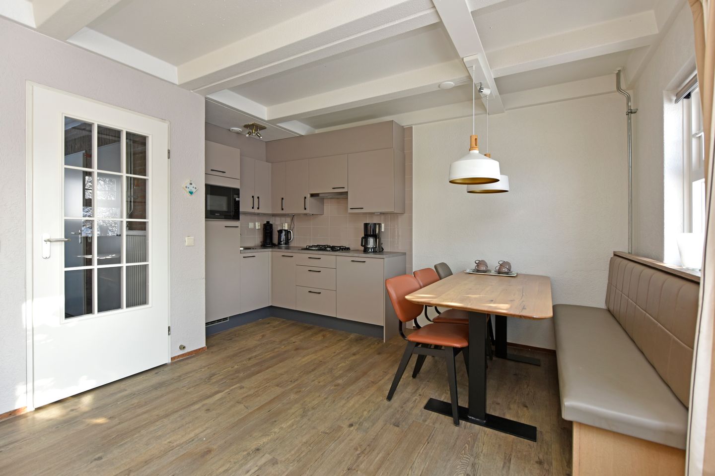 Foto 5 van Randweg 21-312