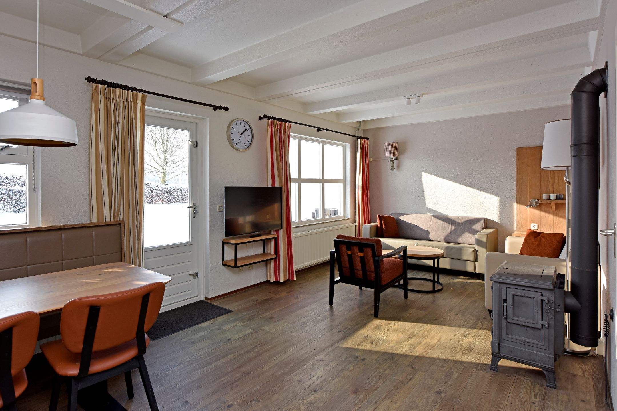 Foto 3 van Randweg 21-312