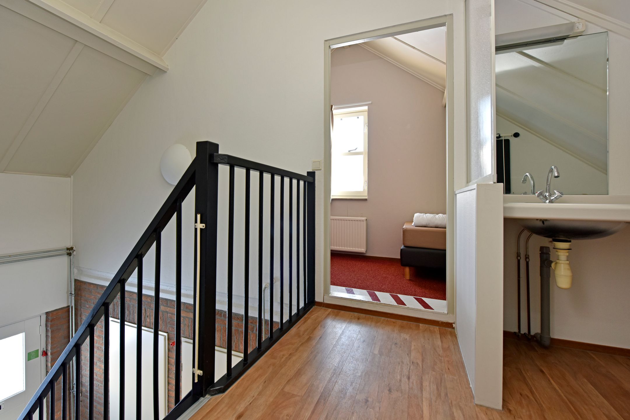 Foto 15 van Randweg 21-312