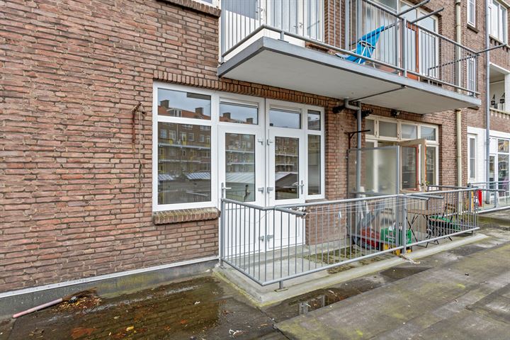 Bekijk foto 19 van Bredestraat 9-B