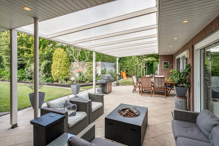 Photo 18 of Teugenaarsstraat 39