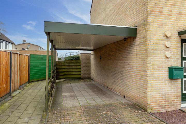 View photo 48 of van Laarstraat 8