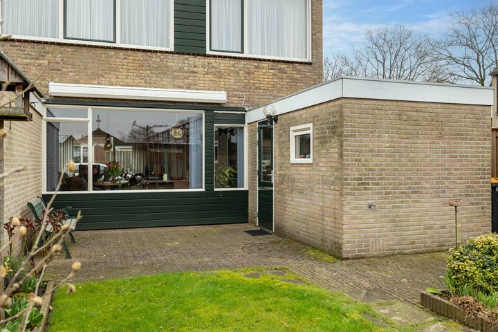 View photo 43 of van Laarstraat 8