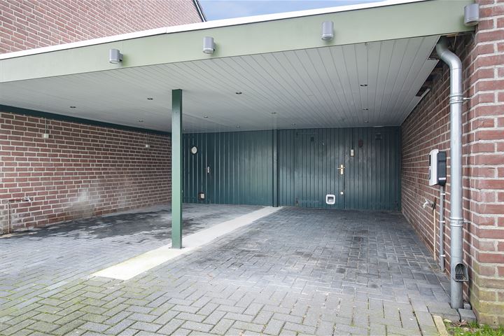 Bekijk foto 40 van Duijtschstraat 10