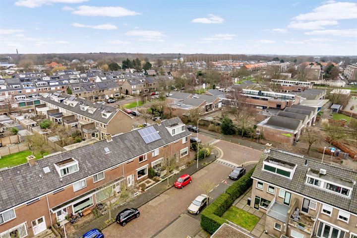 Bekijk foto 36 van Pieter Coermanstraat 6