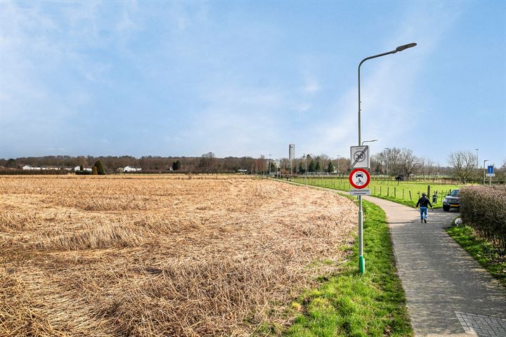 Bekijk foto 44 van Boomkensstraat 81