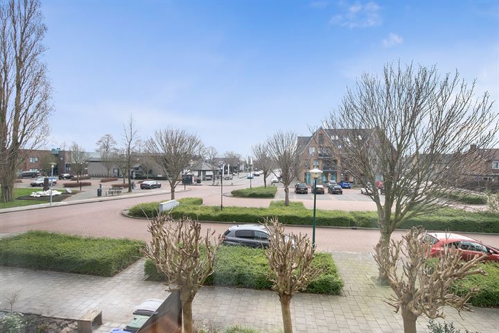 Bekijk foto 32 van Prinses Beatrixstraat 48