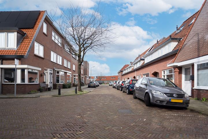 Bekijk foto 42 van Dennenstraat 18