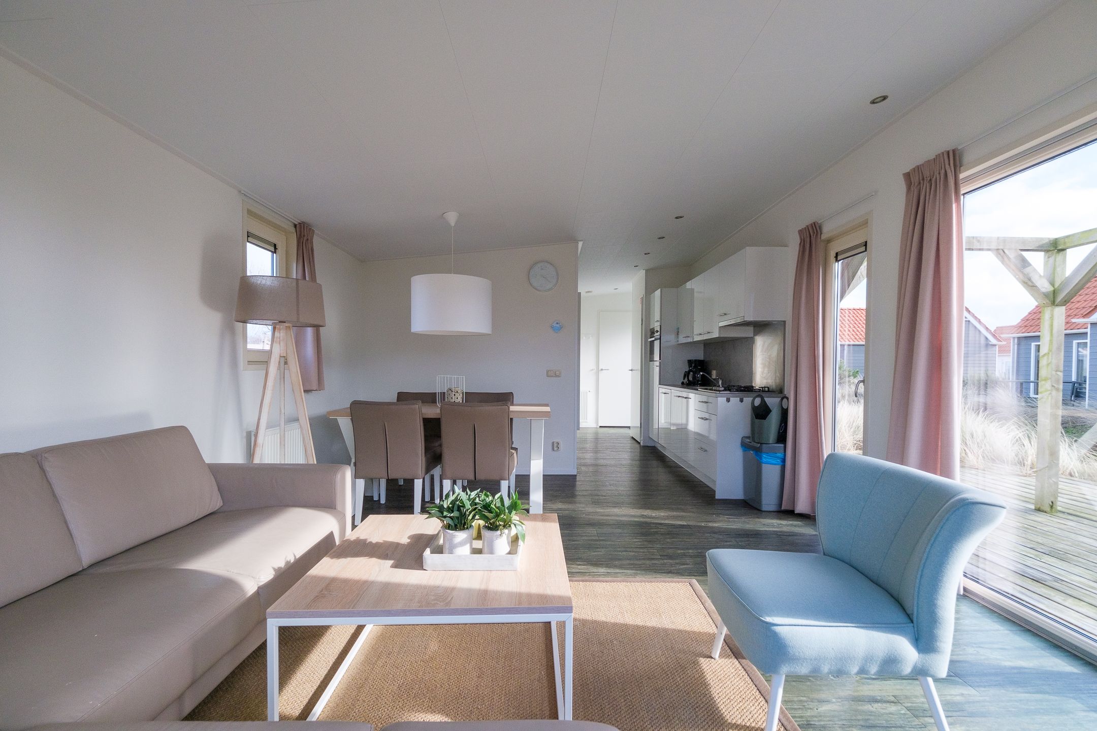 2-bedroom freehold villa in Hollum — photo 3 of 5