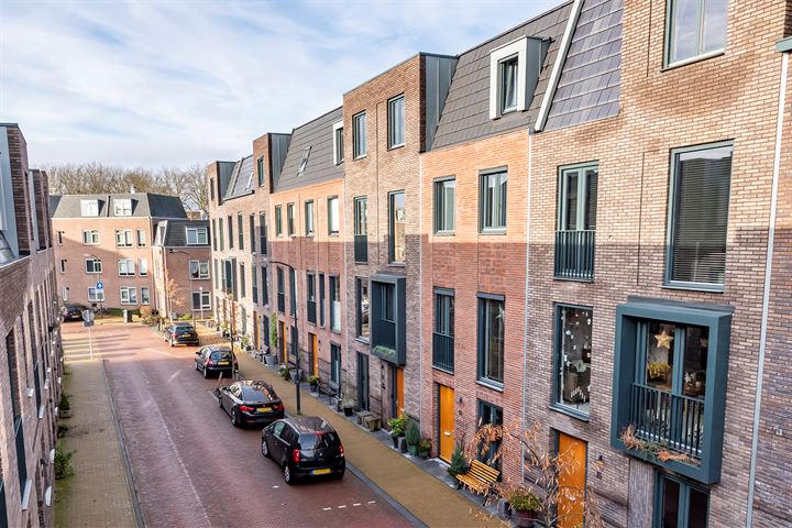 Bekijk foto 40 van Bagijnenwalstraat 11