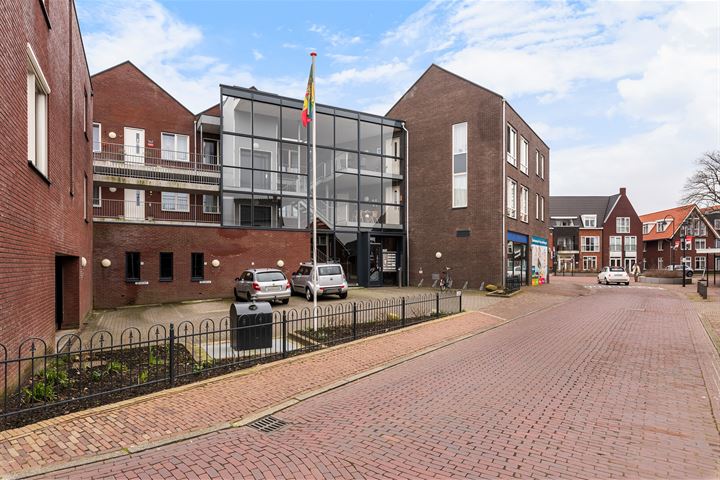 Bekijk foto 3 van Taets van Amerongenstraat 2-10