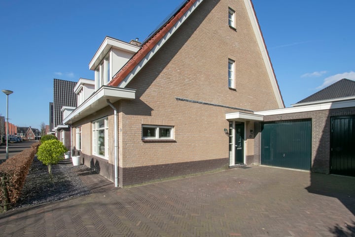 Bekijk foto 2 van Walestraat 67