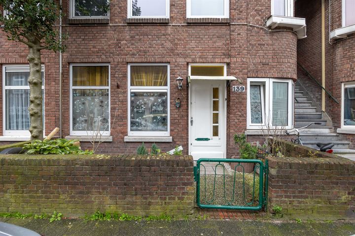 Bekijk foto 4 van Larensestraat 139