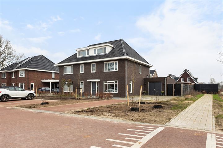 Bekijk foto 43 van Fokkerstraat 4