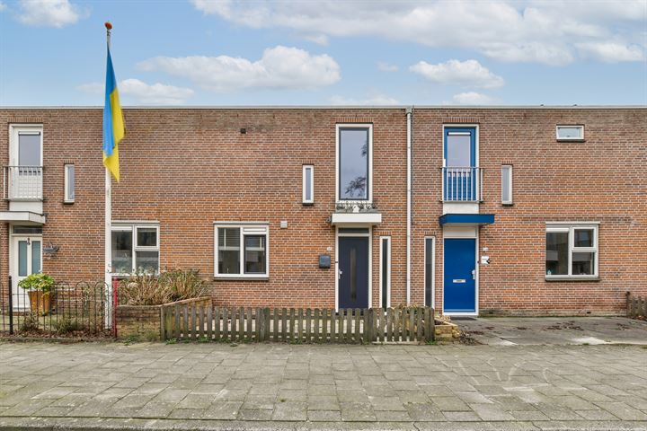 View photo 7 of Leemwierde 125