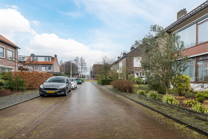 Bekijk foto 32 van Barnsteenstraat 30