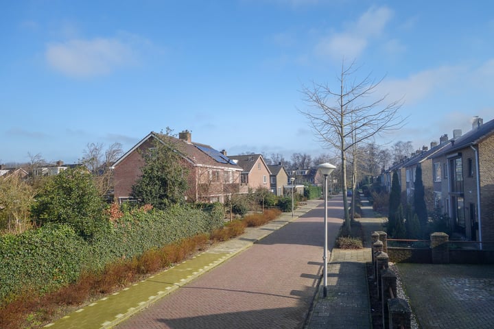 Bekijk foto 3 van Schutveldstraat 18