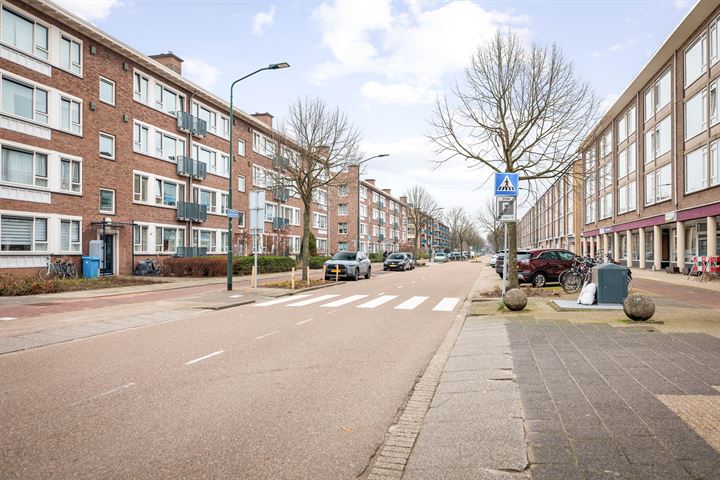 Bekijk foto 15 van Savallelaan 82