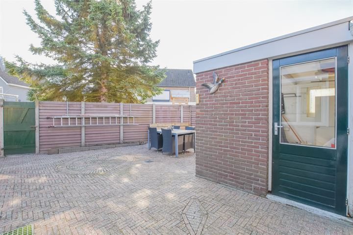 Bekijk foto 16 van Robertstraat 77