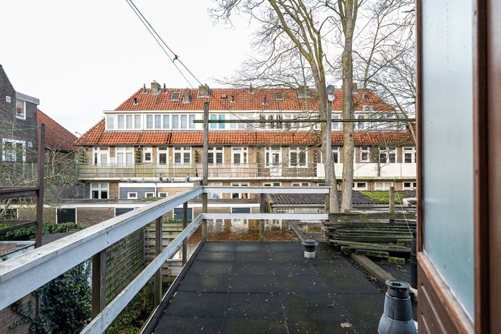 Bekijk foto 17 van van Beverwijckstraat 7