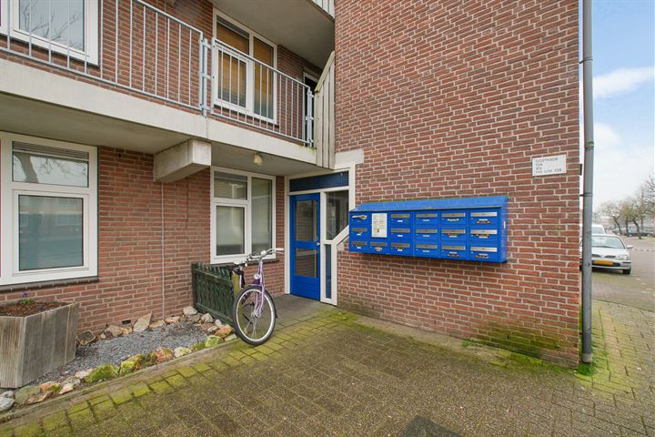 Bekijk foto 18 van Oostkade 130