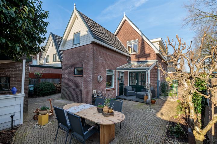 View photo 37 of IJsselstraat 1