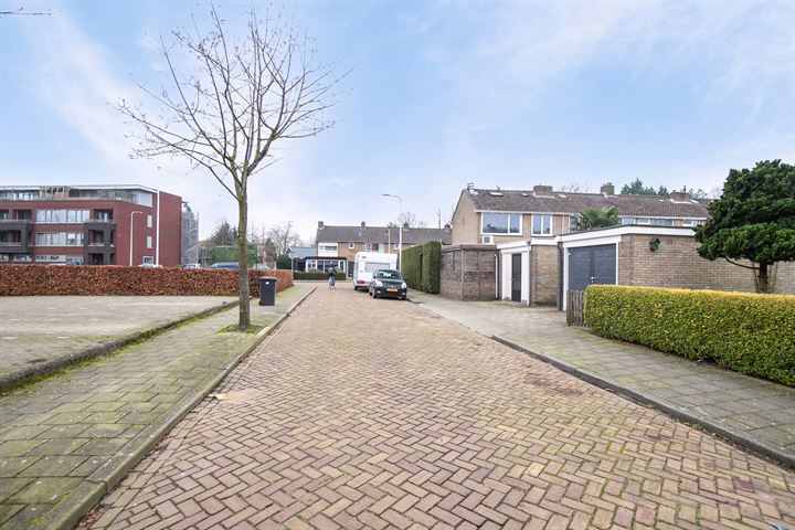 Bekijk foto 36 van Maasstraat 144