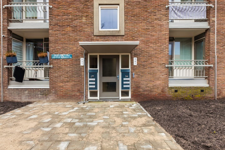 Bekijk foto 3 van Graaf Adolfstraat 5