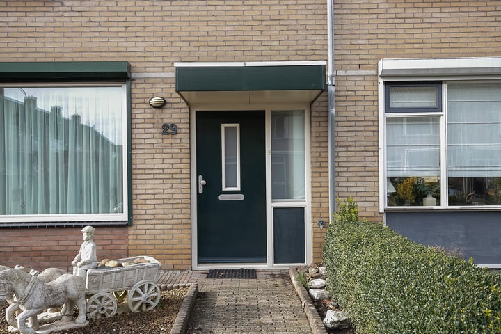 Bekijk foto 4 van Jasmijnstraat 29