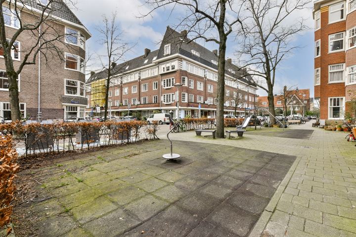 View photo 32 of Deurloostraat 90-1