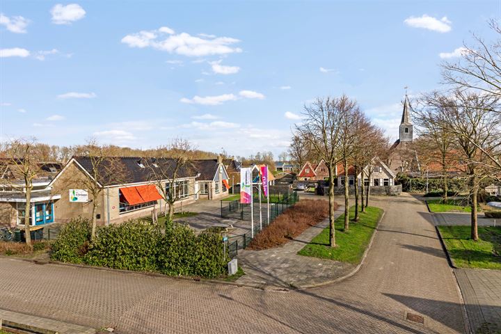 Bekijk foto 49 van Kerkplein 5