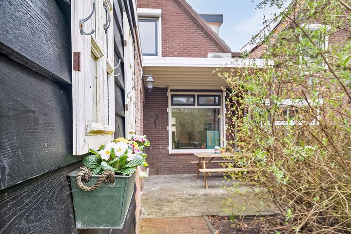 Bekijk foto 33 van Burg. Langebeekestraat 4