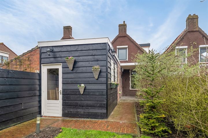 Bekijk foto 35 van Burg. Langebeekestraat 4