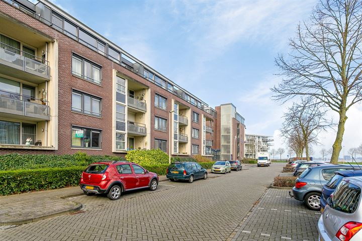 Bekijk foto 34 van Spieringstraat 22