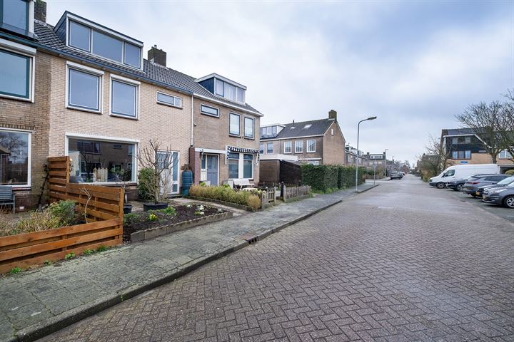 View photo 9 of Pinksterblomstraat 16