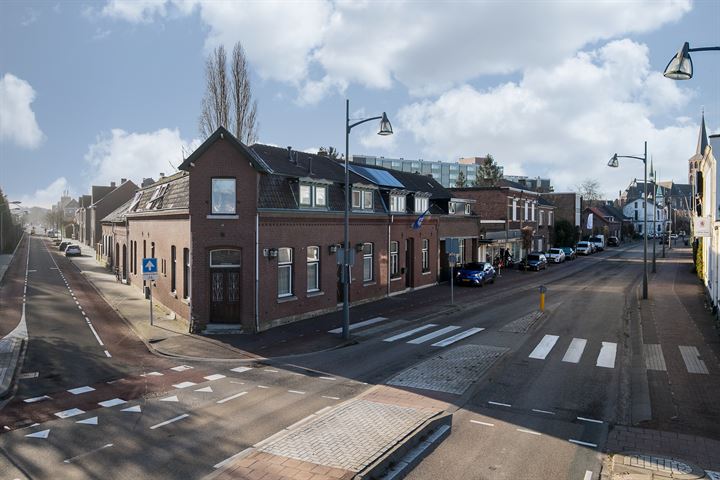 Bekijk foto van Grotestraat 1