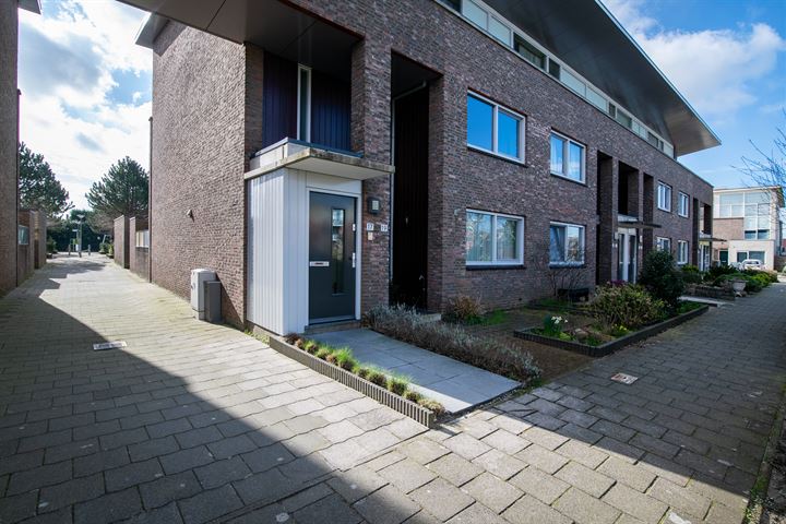 View photo 17 of van Heuven Goedhartlaan 17