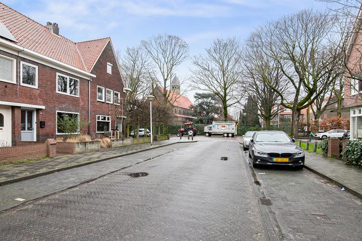 Bekijk foto 54 van Bergen op Zoomstraat 4