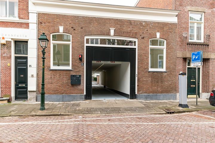 View photo 3 of The Embassy II (Balistraat 83)