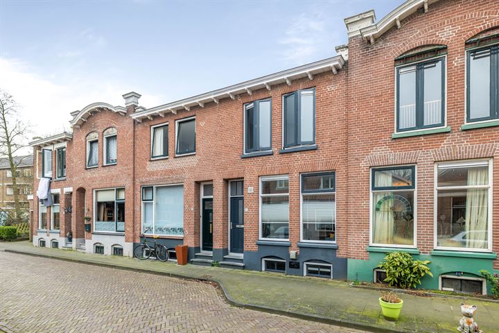 Bekijk foto 2 van Lagestraat 27