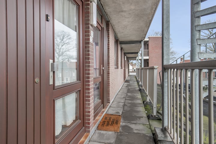 Bekijk foto 3 van Weverstraat 23