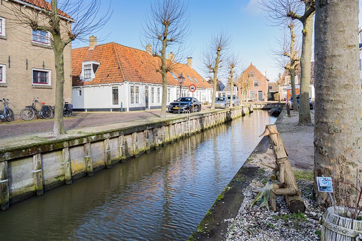 Bekijk foto 35 van Herenwaltje 10