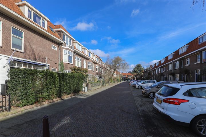 Bekijk foto 37 van van Langeveldstraat 30